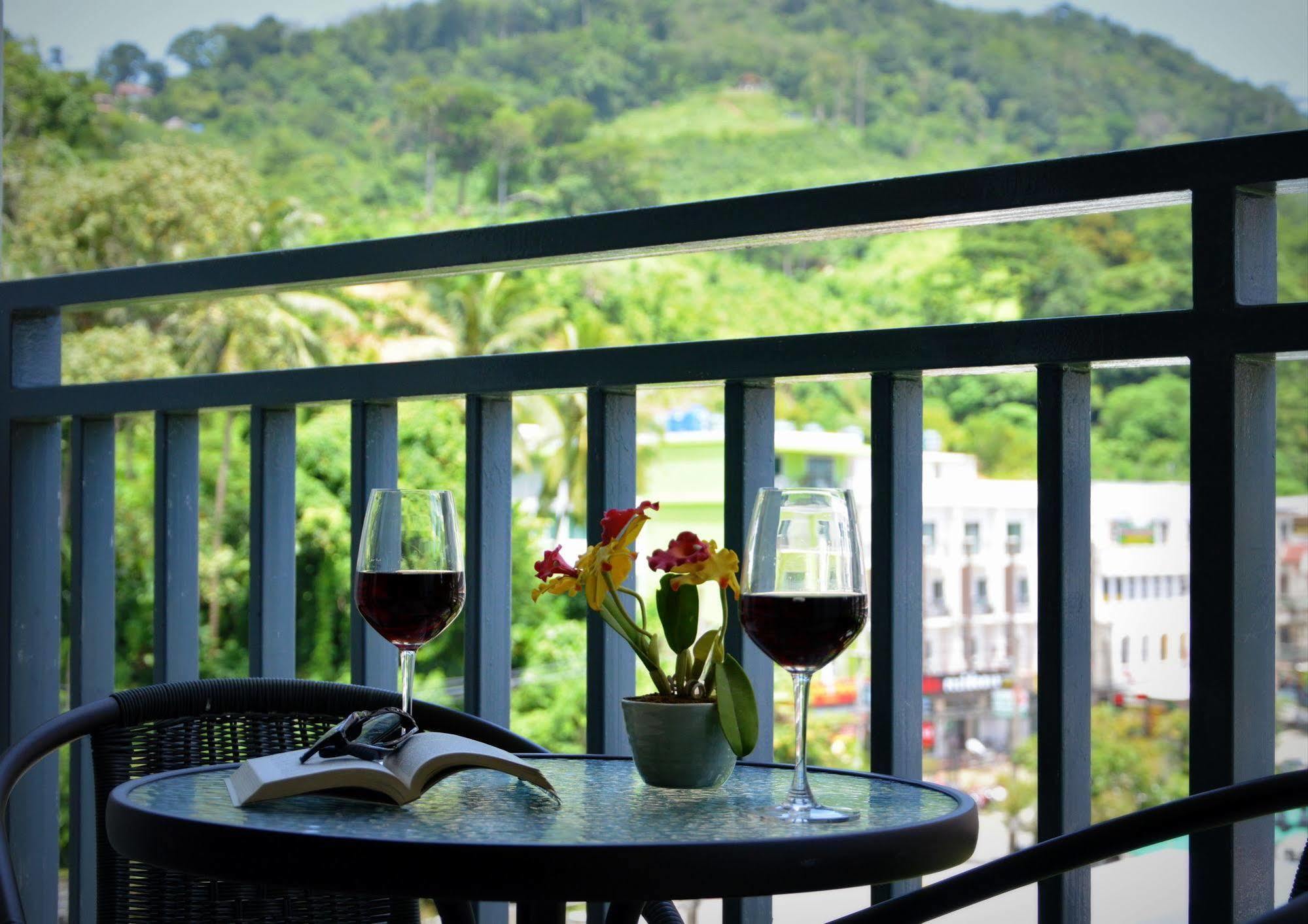 Sharaya Residence Patong ภายนอก รูปภาพ
