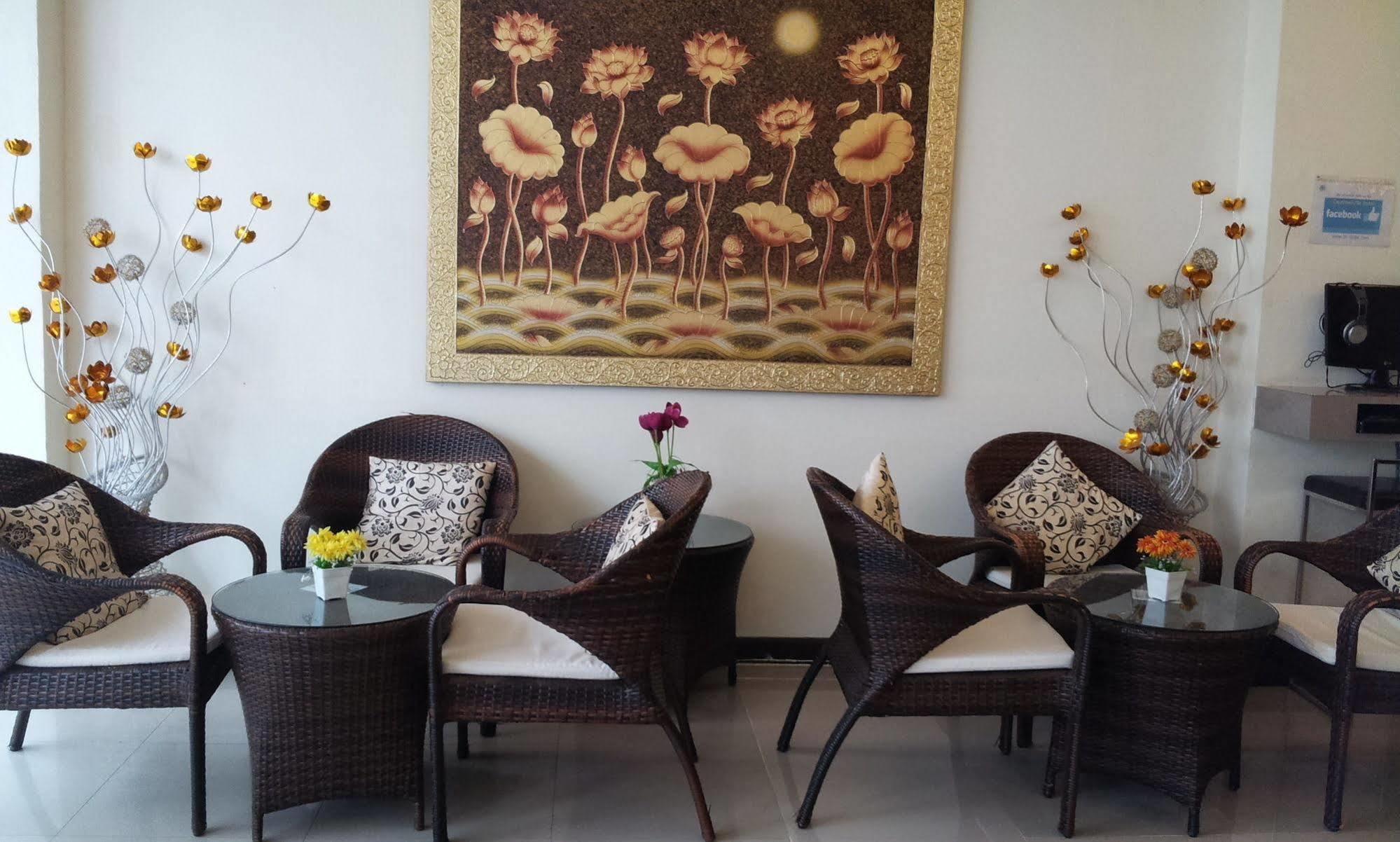 Sharaya Residence Patong ภายนอก รูปภาพ